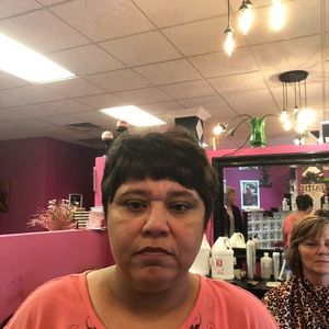 Meet your Posher, Miriam